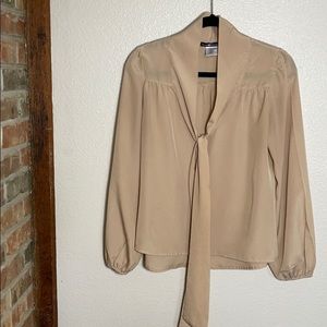 Tan tie blouse | sz M |
